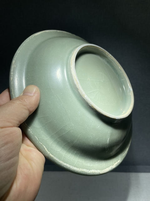 古玩陶瓷南宋龍泉窯官帽大洗拍賣，當(dāng)前價(jià)格19999元