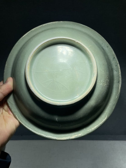 古玩陶瓷南宋龍泉窯官帽大洗拍賣，當(dāng)前價(jià)格19999元
