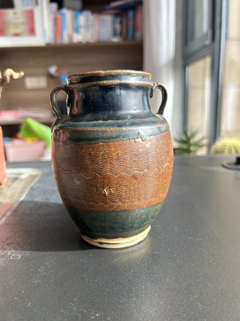 古玩陶瓷明代?雙色釉刻水波紋雙系罐拍賣，當前價格3666元