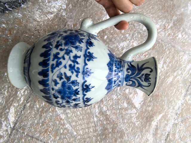 古玩陶瓷明崇禎·青花纏枝花卉紋花澆拍賣，當前價格29800元