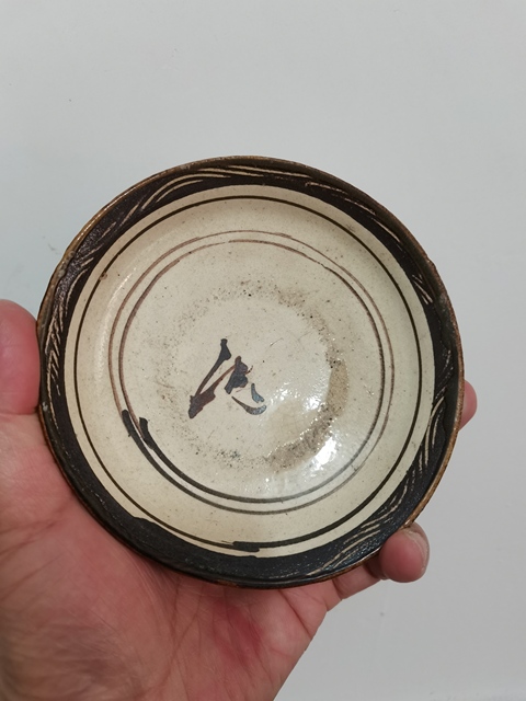 古玩陶瓷磁州窯黃釉彩繪盞拍賣,當前價格0元