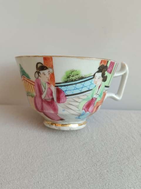 古玩陶瓷廣彩描金人物故事紋手把杯拍賣,當前價格780元