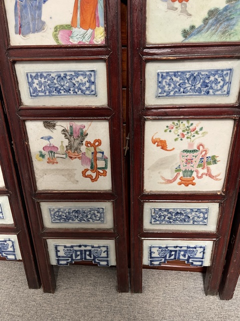 古玩陶瓷清代中期粉彩人物故事紋插屏拍賣,當(dāng)前價(jià)格88888元