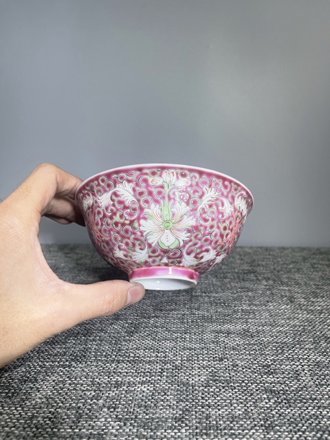 古玩陶瓷民國.胭脂紅粉彩花卉紋茶碗拍賣,當前價格750元