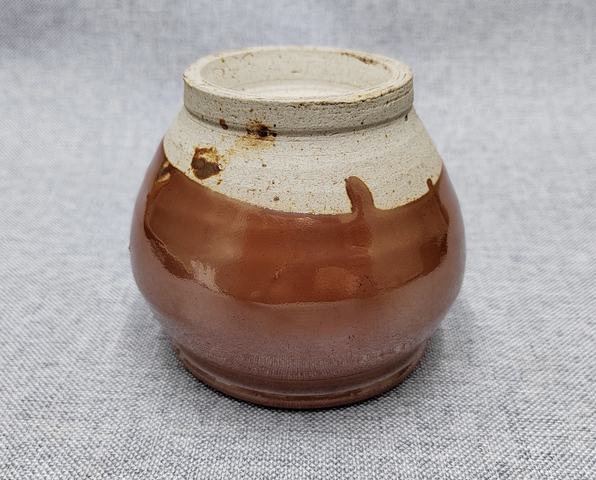 古玩陶瓷漂亮的明清紫金釉茶入拍賣,當前價格880元