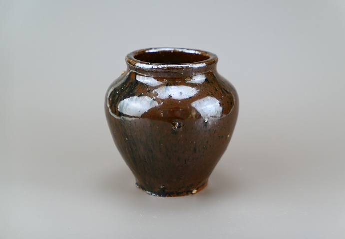 古玩陶瓷明末清初.窯變黑釉茶入(高級茶器)拍賣,當(dāng)前價格188元
