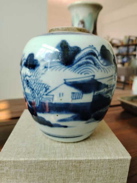 古玩陶瓷（全品）清三代乾隆青花山水人物罐拍賣，當(dāng)前價(jià)格2000元