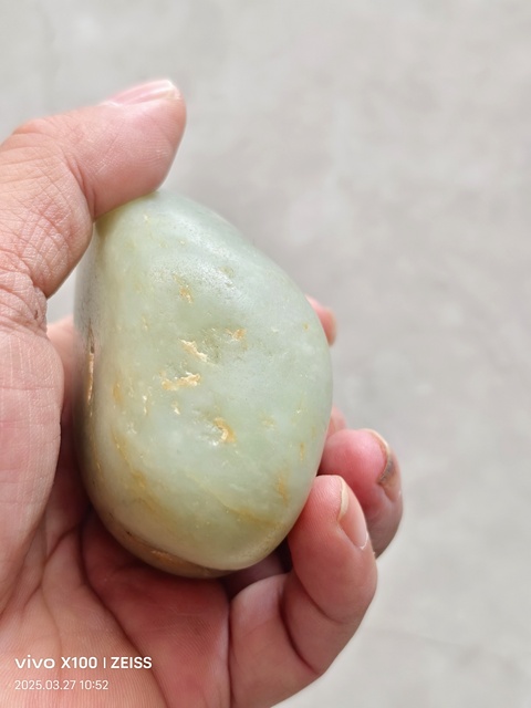 古玩玉器和田玉籽料原石拍賣,當前價格680元