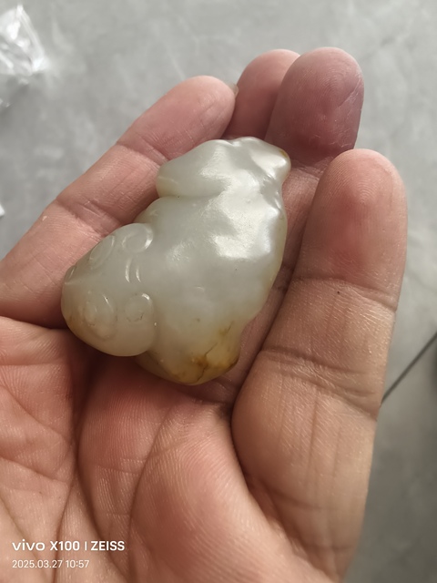 古玩玉器和田玉雕“金蟾”拍賣，當(dāng)前價(jià)格880元