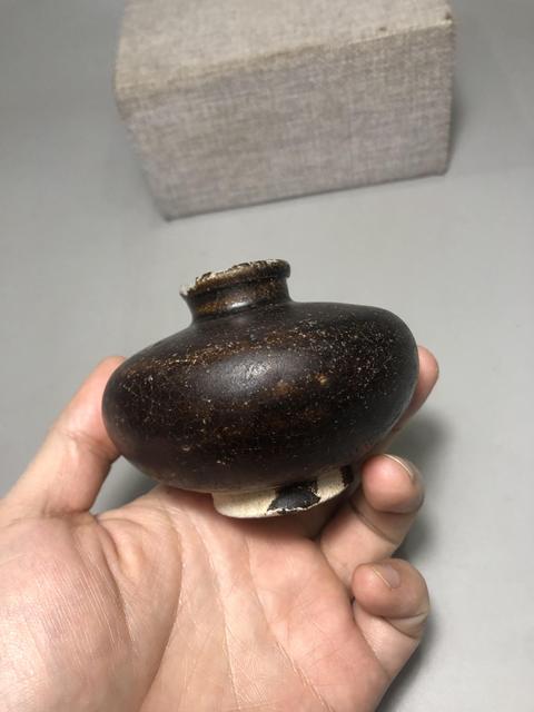 古玩陶瓷宋元，吉州窯黑釉水盂拍賣，當前價格600元