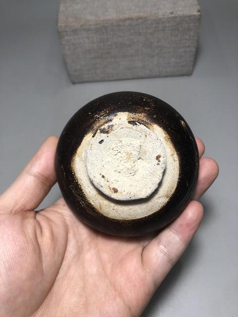 古玩陶瓷宋元，吉州窯黑釉水盂拍賣，當前價格600元
