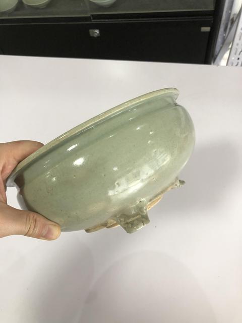 古玩陶瓷明，龍泉窯青釉獸足爐拍賣，當前價格4000元