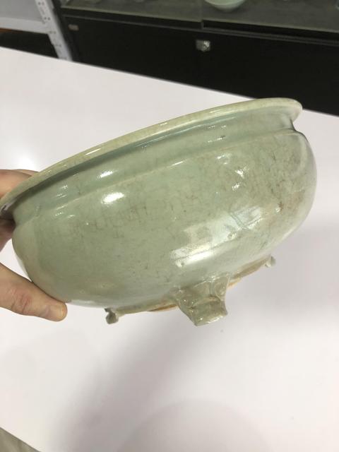古玩陶瓷明，龍泉窯青釉獸足爐拍賣，當前價格4000元