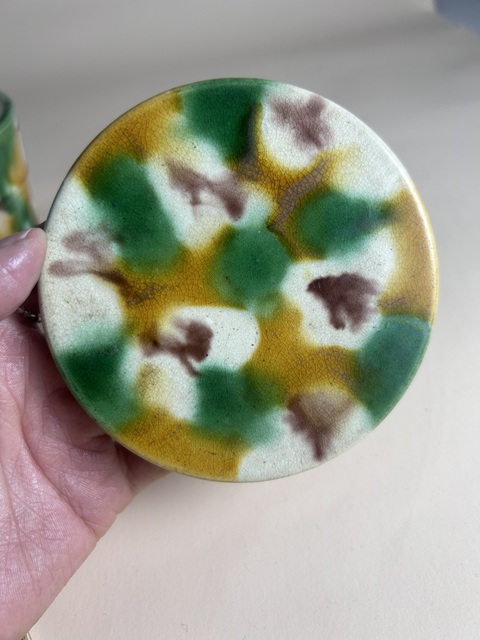 古玩陶瓷素三彩弦紋蓋缸拍賣,當前價格1500元
