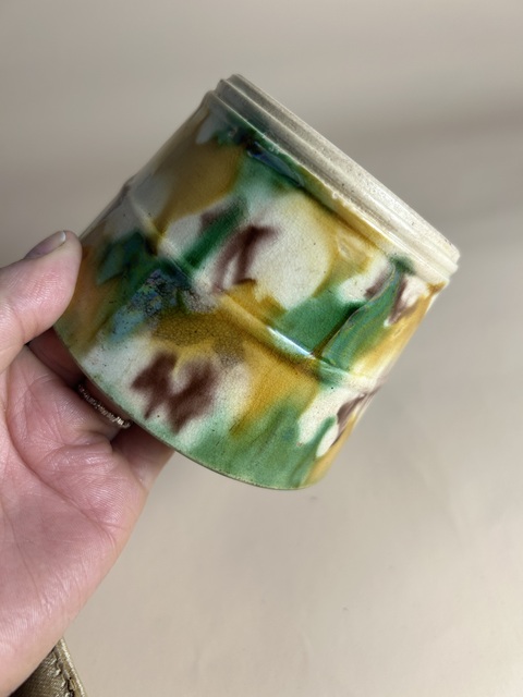 古玩陶瓷素三彩弦紋蓋缸拍賣,當前價格1500元