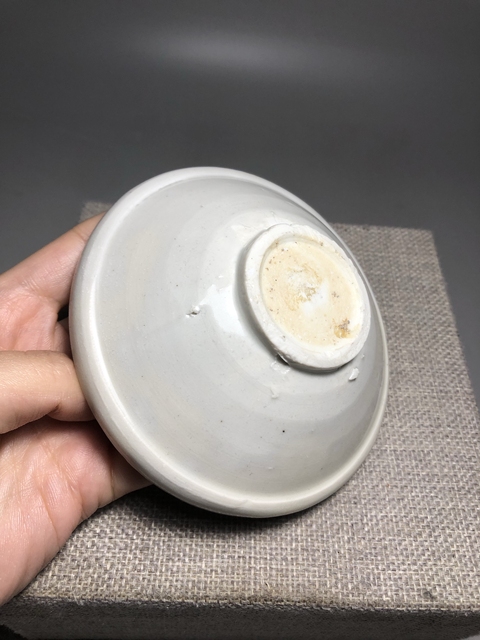 古玩陶瓷宋代·白釉碗真品鑒賞圖