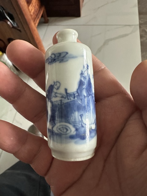古玩陶瓷青花人物故事紋鼻煙壺拍賣,當前價格2680元