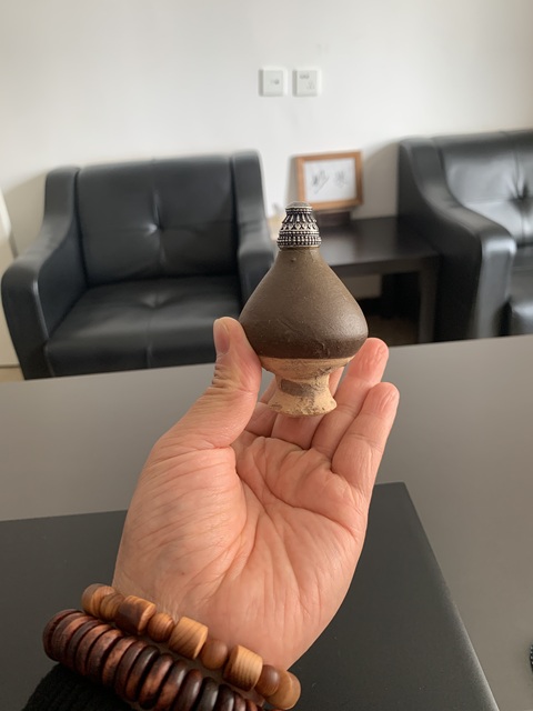 古玩陶瓷茶葉末釉截口瓶真品鑒賞圖