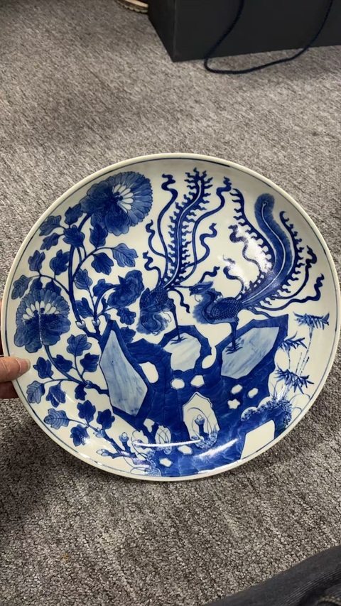域鉴古玩】青花盘鉴定结果_青花盘真假鉴别