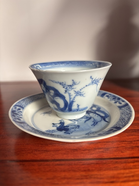 古玩陶瓷康熙·青花三娘教子紋杯碟一套真品鑒賞圖