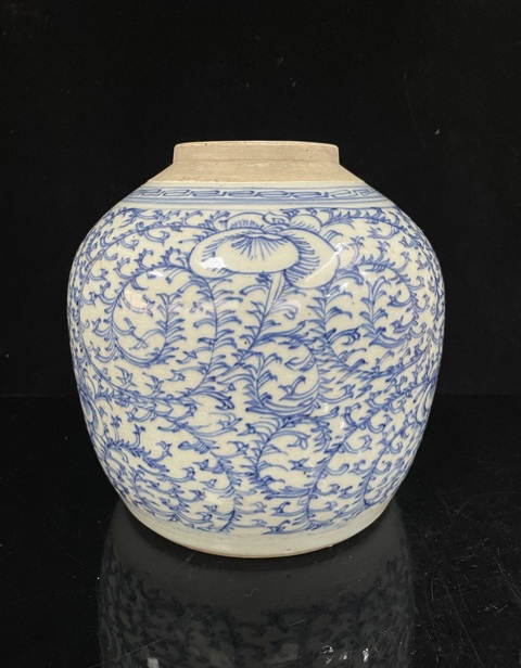 古玩陶瓷青花纏枝花卉紋罐拍賣,當前價格1588元