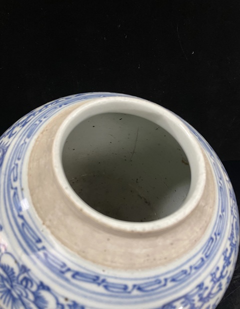 古玩陶瓷青花纏枝花卉紋罐拍賣,當前價格1588元