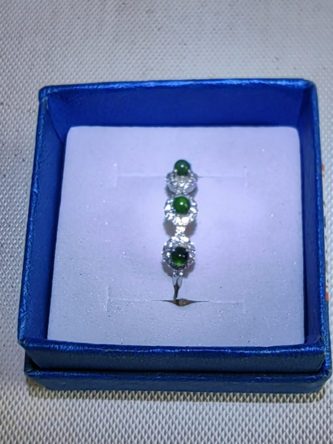 古玩玉器天然翡翠鑲嵌戒指拍賣,當前價格298元