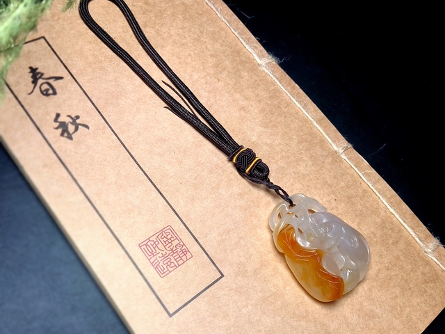 古玩玉器收藏級清代瑪瑙雕“瓜果墜”拍賣，當前價格25000元
