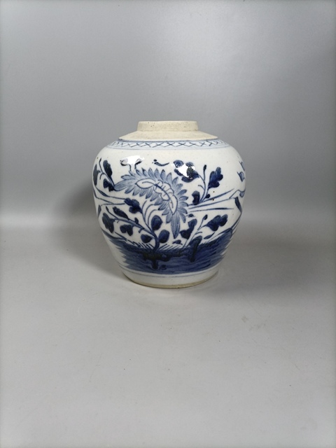 古玩陶瓷清中期青花花卉紋罐拍賣，當(dāng)前價(jià)格980元