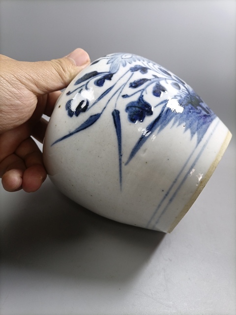 古玩陶瓷清中期青花花卉紋罐拍賣，當(dāng)前價(jià)格980元