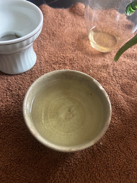 古玩陶瓷明早期龍泉窯青釉臥足杯拍賣，當前價格150元