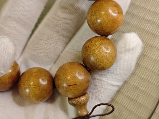 古玩雜項【高品質(zhì)】金絲楠手串拍賣，當前價格198元