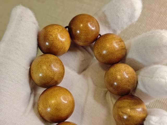 古玩雜項【高品質(zhì)】金絲楠手串拍賣，當前價格198元
