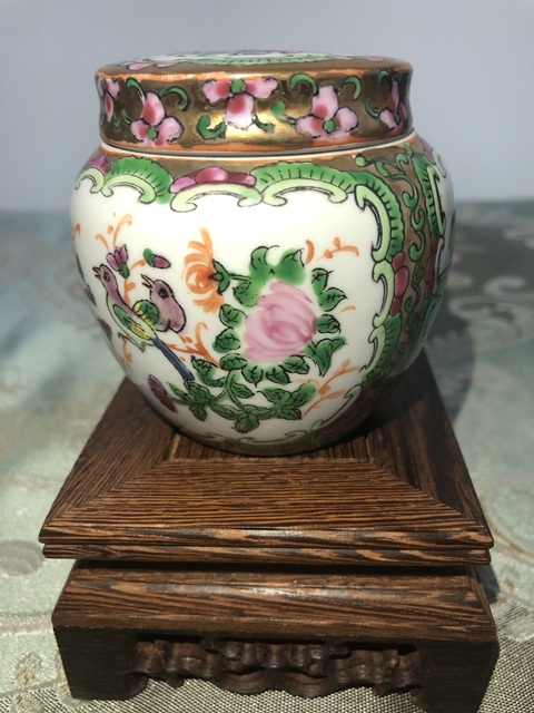 古玩陶瓷民國廣彩人物紋茶葉罐拍賣，當前價格338元