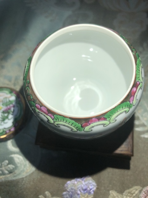 古玩陶瓷民國廣彩人物紋茶葉罐拍賣，當前價格338元