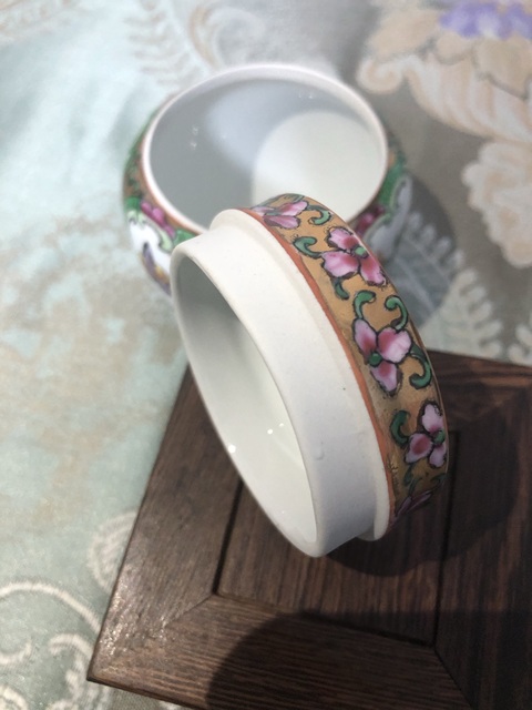 古玩陶瓷民國廣彩人物紋茶葉罐拍賣，當前價格338元