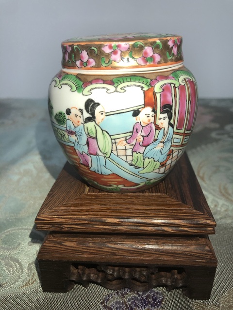 古玩陶瓷民國廣彩人物紋茶葉罐拍賣，當前價格338元