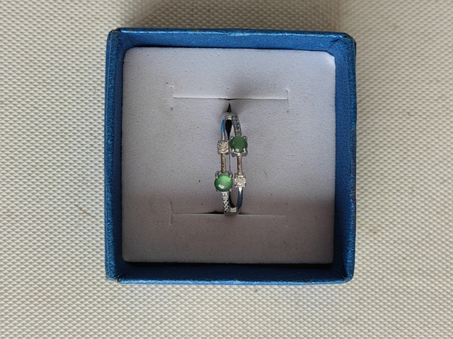 古玩玉器天然翡翠鑲嵌戒指拍賣,當前價格298元