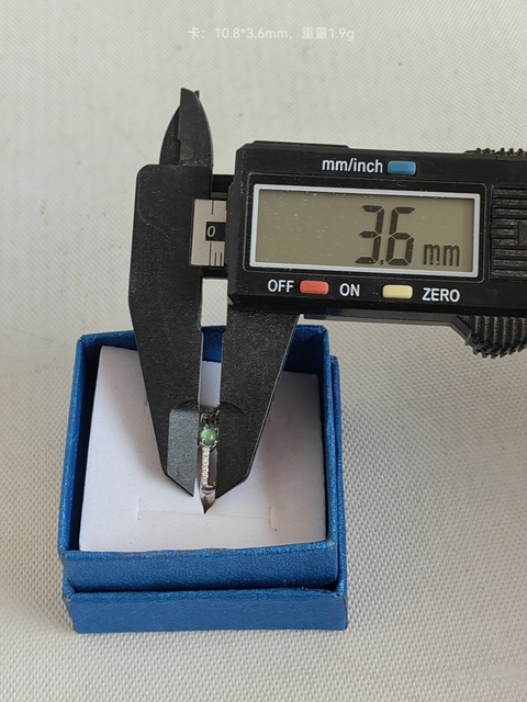 古玩玉器天然翡翠鑲嵌戒指拍賣,當前價格298元