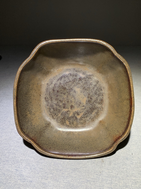 古玩陶瓷清中期茶葉末釉釉四方倭角貢碗拍賣,當前價格5588元