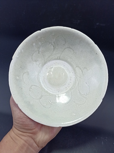 古玩陶瓷【館藏級精品】南宋 青白瓷葵口劃花斗笠碗【百碎級開片】拍賣,當前價格0元