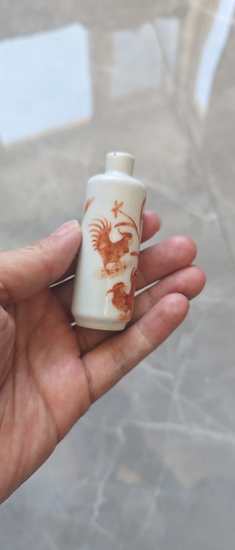 古玩陶瓷礬紅官上加官鼻煙壺拍賣，當前價格3500元