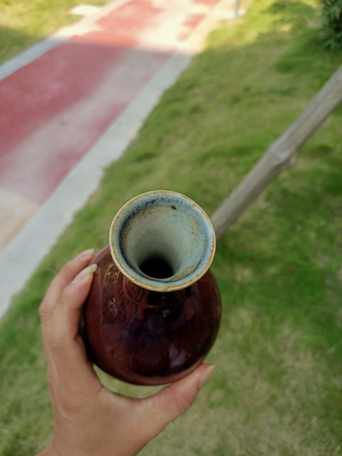 古玩陶瓷晚清紅釉瓶拍賣，當(dāng)前價(jià)格9600元