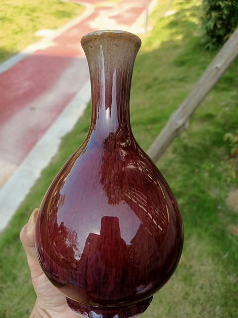 古玩陶瓷晚清紅釉瓶拍賣，當(dāng)前價(jià)格9600元