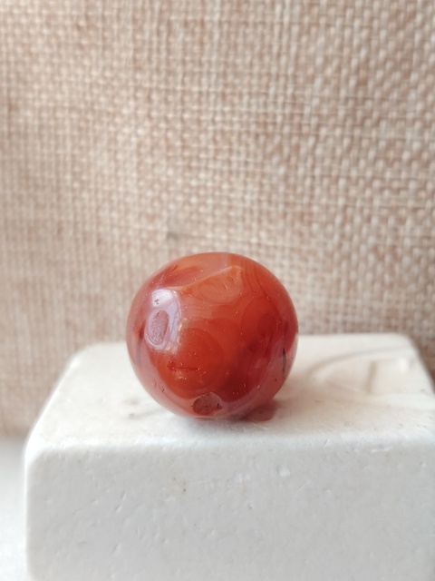 古玩玉器天然紅瑪瑙珠一枚拍賣(mài),當(dāng)前價(jià)格133元