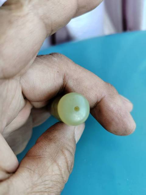 古玩玉器岫玉雕“素紋煙嘴”拍賣,當前價格699元
