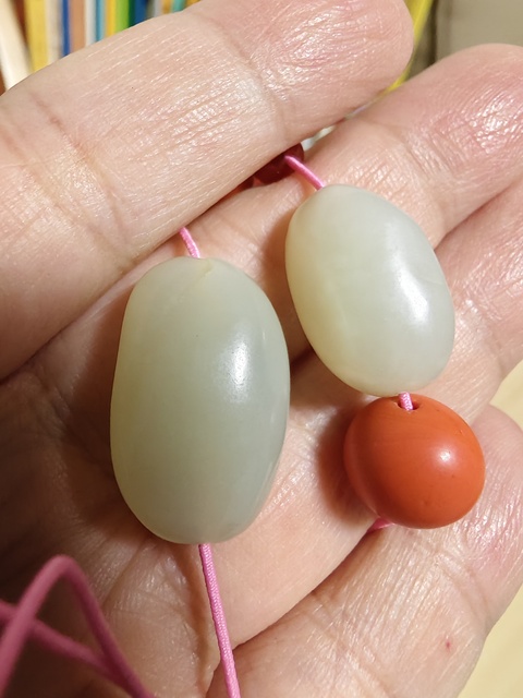 古玩玉器和田玉珠拍賣，當前價格1980元