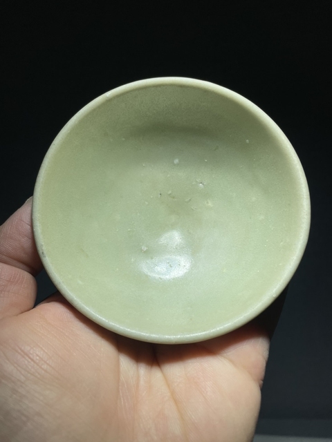 古玩陶瓷宋末元初龍泉青瓷刻仰蓮紋茶盞拍賣,當前價格3980元