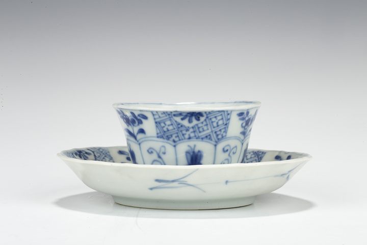 古玩陶瓷清康熙·青花山水花卉紋杯碟一套真品鑒賞圖