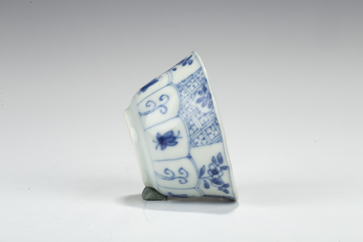 古玩陶瓷清康熙·青花山水花卉紋杯碟一套真品鑒賞圖